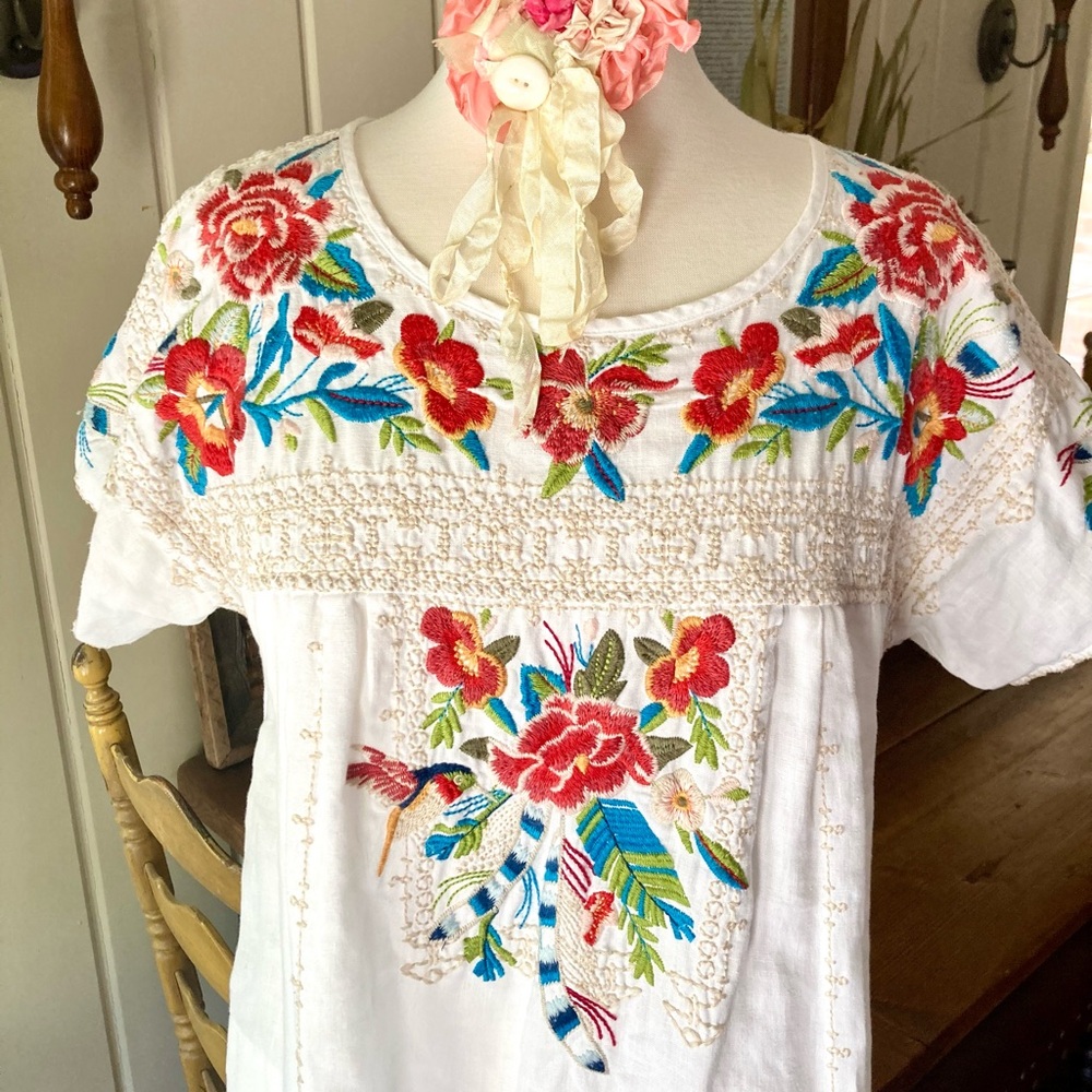 Johnny Was White Linen Mexican Dress with Red and Blue Floral Embroidery